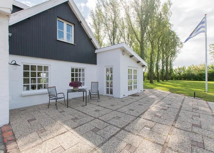 Prachtig Gelegen Vrijstaand Landhuis