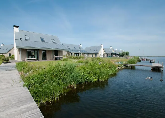 Waterrijk Oesterdam Resort Villas